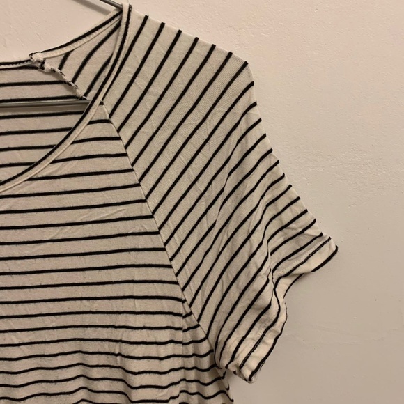 Old Navy women's black and white striped t-shirt swing dress, size small - Picture 3 of 3